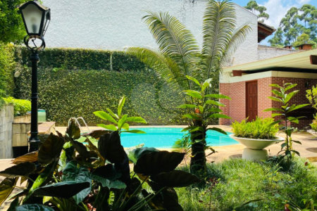 Casa à venda com 4 quartos, sendo 2 suítes, em Interlagos, São Paulo, SP
