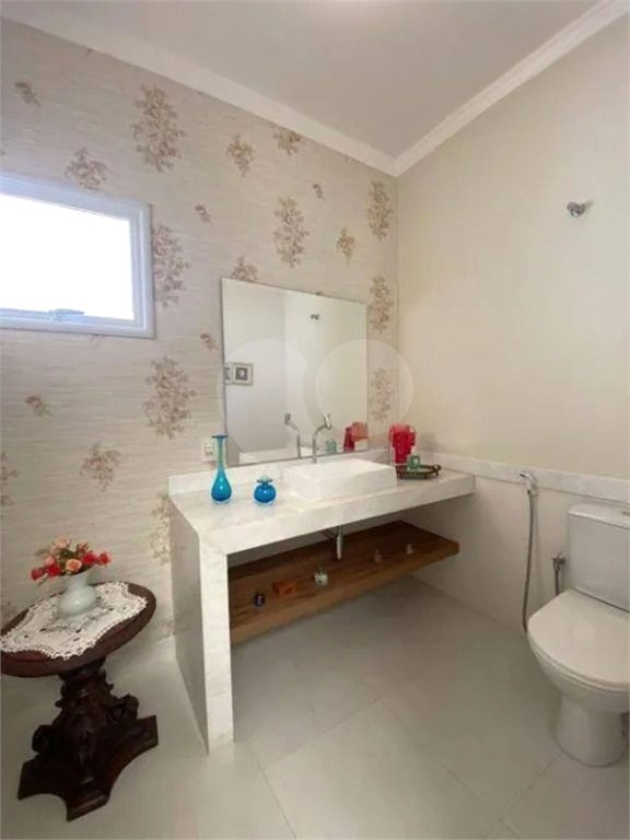 Casa à venda com 4 suítes no condomínio Ipê Velho, Vinhedo - SP
