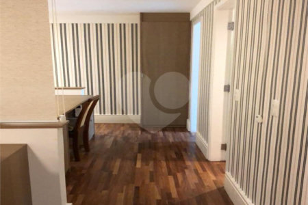 Apartamento à venda com 2 quartos, sendo 1 suíte, em Moema, São Paulo, SP