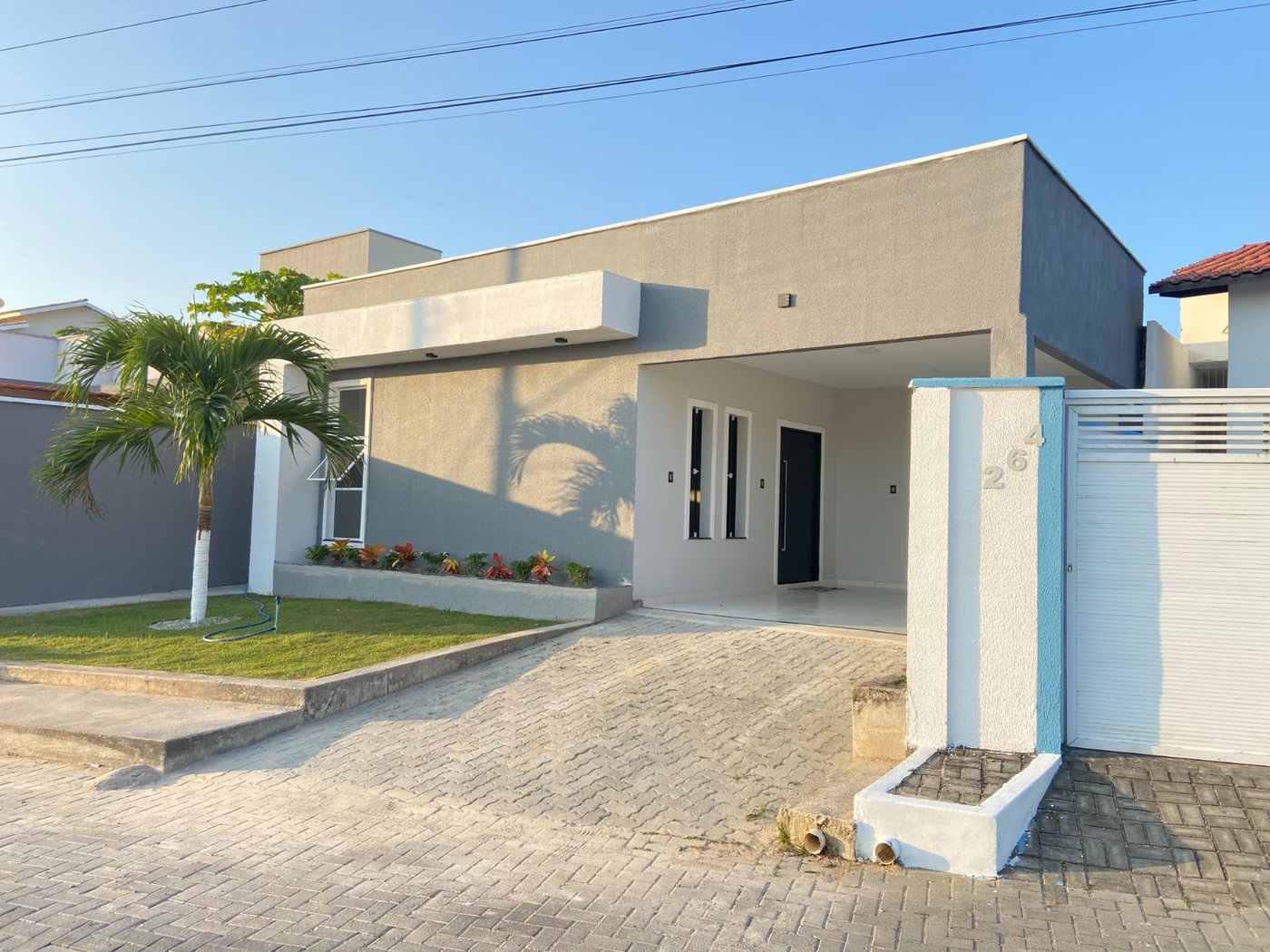 Casa à venda com 3 quartos, sendo 2 suítes, no condomínio PORTO LAGOA, Aquiraz - CE