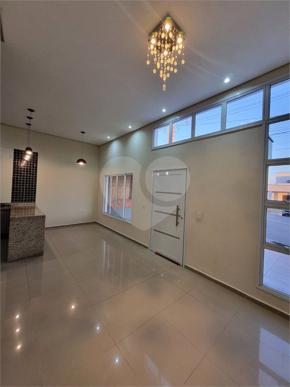 Casa à venda com 3 quartos, sendo 1 suíte, no condomínio Horto Florestal Villagio, Sorocaba - SP