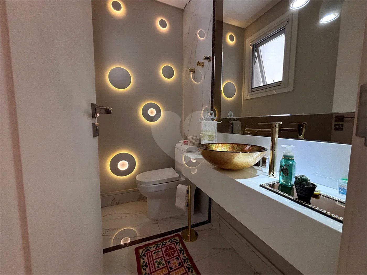 Casa à venda com 4 quartos, sendo 3 suítes, no condomínio Reserva Nova Cantareira, São Paulo - SP