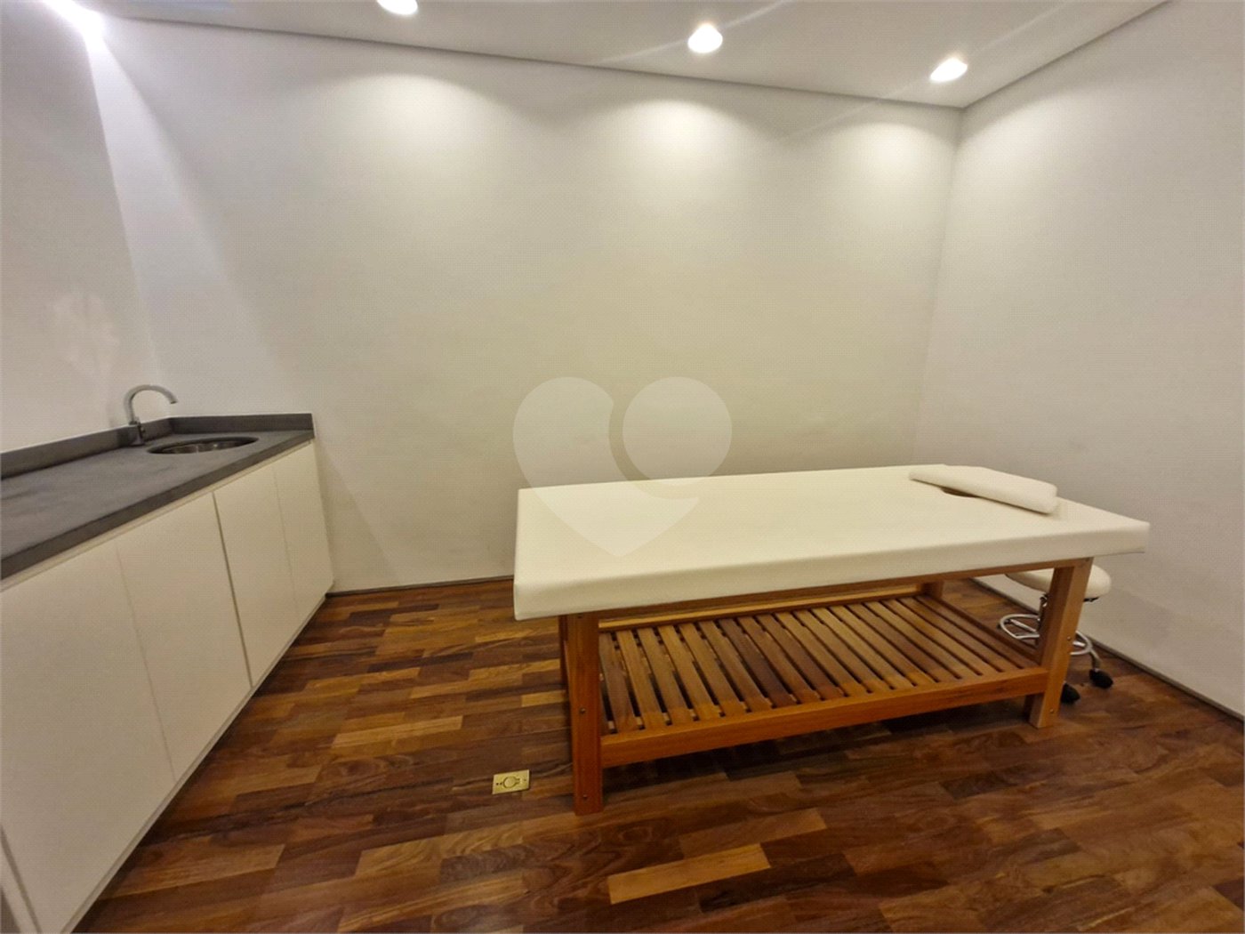 Terreno à venda no condomínio Chácara Santa Helena, São Paulo - SP