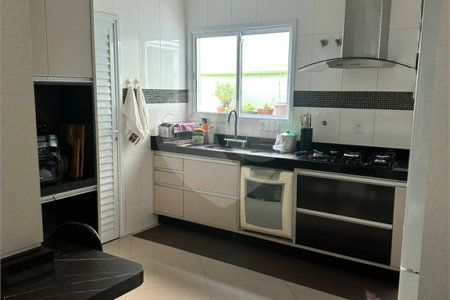 Casa à venda com 3 suítes em Jardim Regina, Indaiatuba, SP