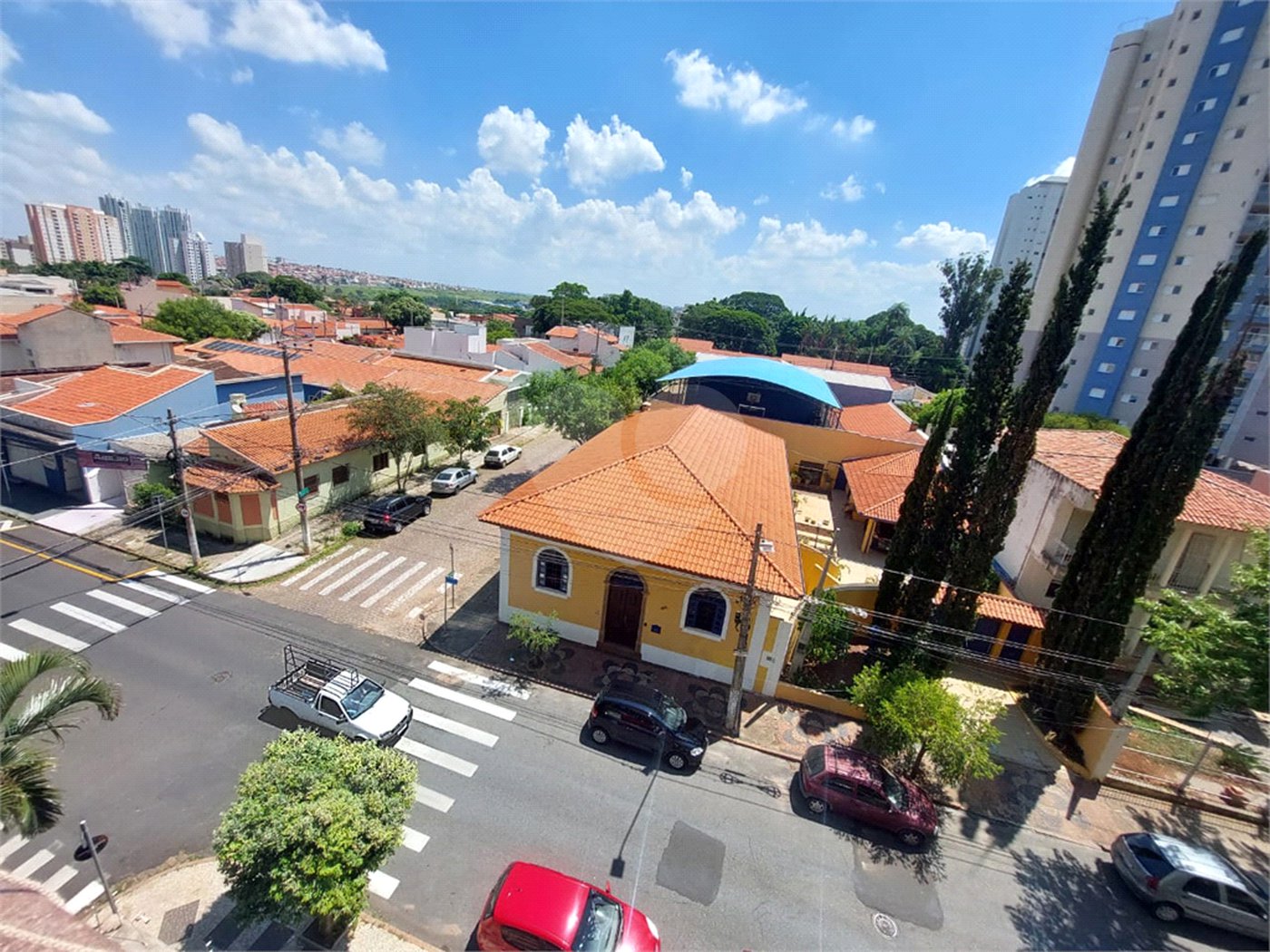 Apartamento para alugar com 3 quartos, sendo 1 suíte,  no Centro, Indaiatuba, SP