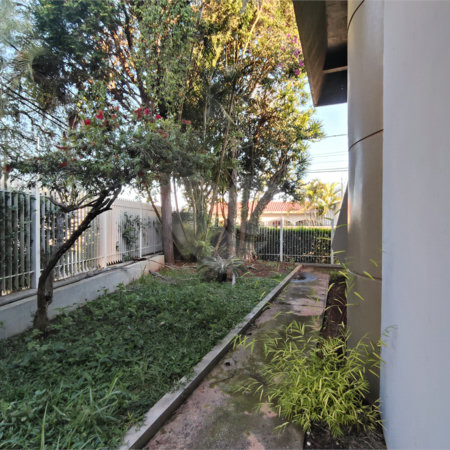 Casa à venda ou para alugar com 5 quartos, sendo 3 suítes, em Vila Maria, Itapetininga, SP