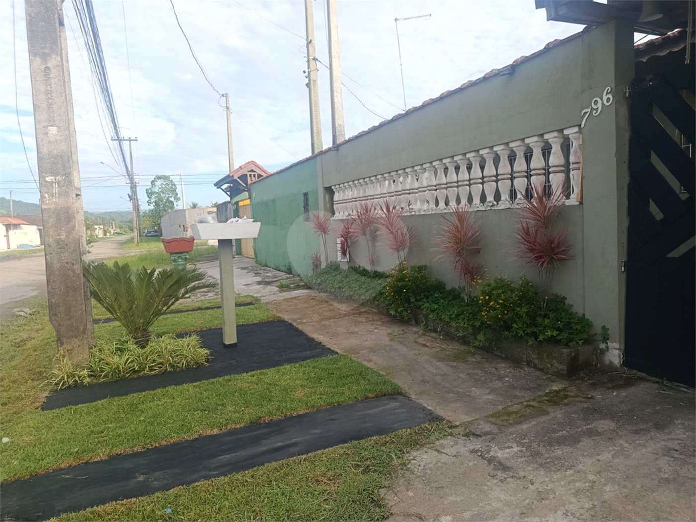 Casa à venda ou para alugar com 3 quartos, sendo 1 suíte, em Florida Mirim, Mongaguá, SP