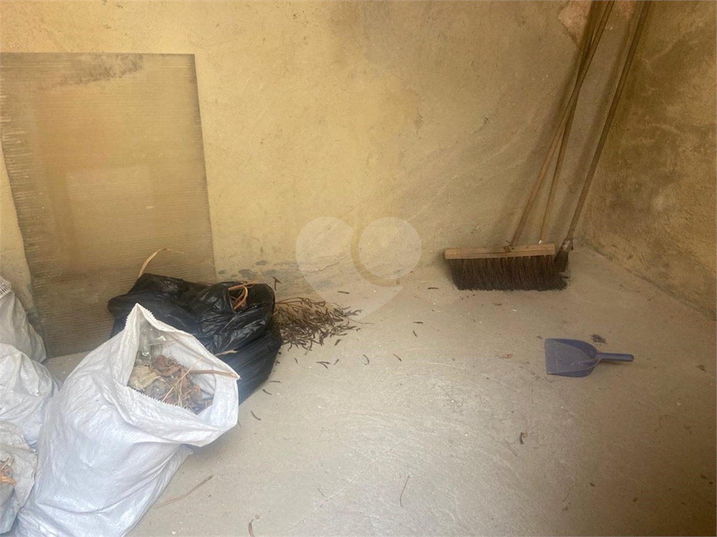 Casa à venda com 5 quartos no condomínio . . . . . . . .. ... . ...., Rio de Janeiro - RJ