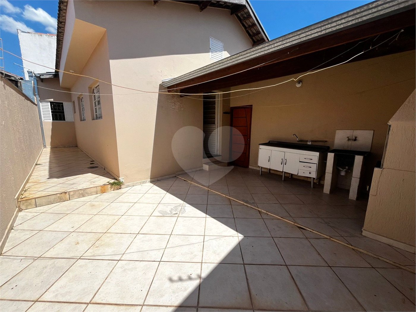 Casa à venda com 3 quartos, sendo 1 suíte, em Jardim Fogaça, Itapetininga, SP