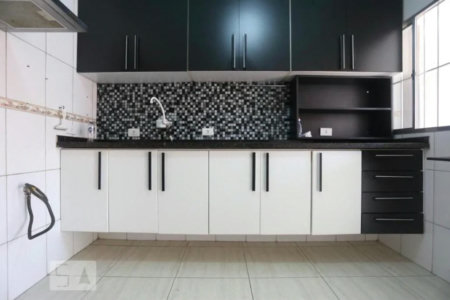 Casa à venda com 2 quartos, sendo 1 suíte,  em Jardim Ivana, São Paulo, SP