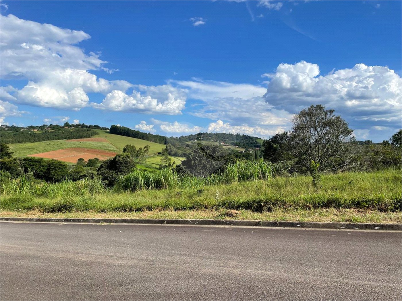 Terreno à venda em Arataba II, Louveira, SP