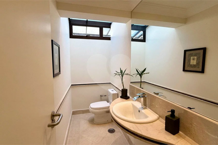 Apartamento à venda com 3 quartos, sendo 2 suítes, em Riviera de São Lourenço, Bertioga, SP
