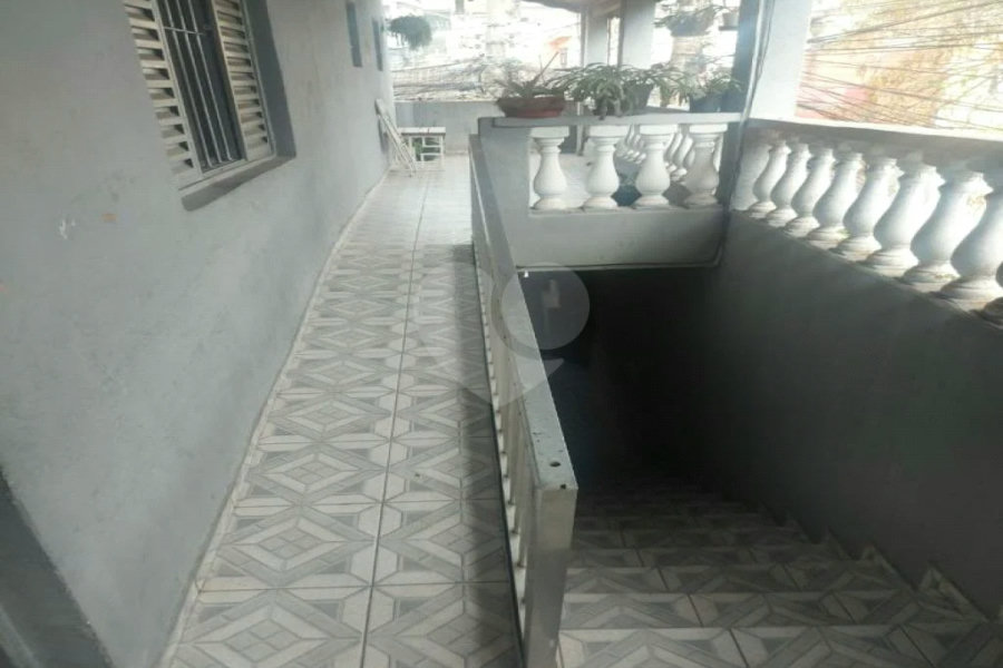 Sobrado 4 dormitórios na Vila Domitila