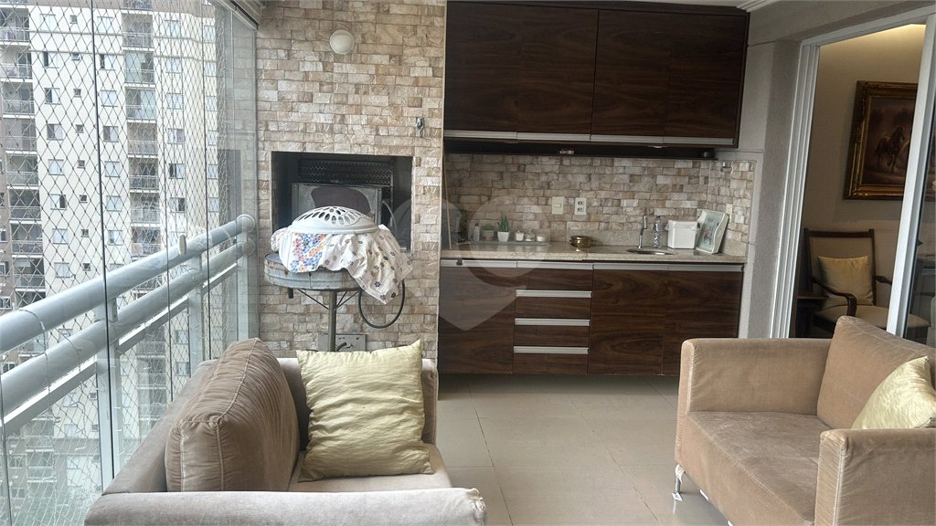VENDA - Apartamento na Mooca com 124m², 3 suítes, varanda gourmet e lazer de clube