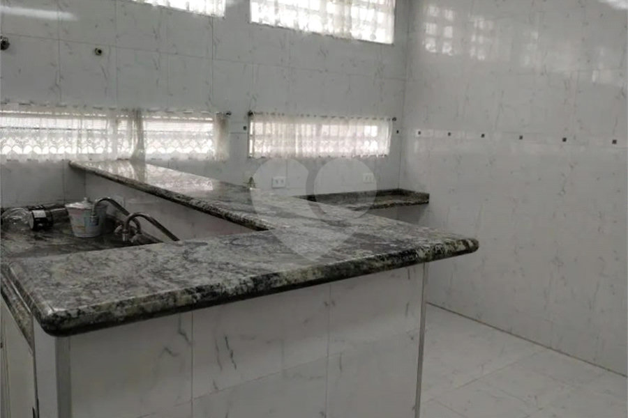 Casa à venda com 3 quartos, sendo 1 suíte,  em Vila Mariana, São Paulo, SP