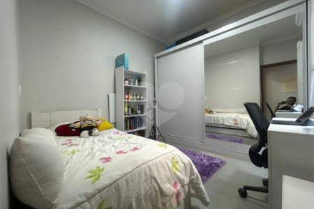 Casa à venda com 3 quartos, sendo 1 suíte, no condomínio Terras de São Francisco, Sorocaba - SP