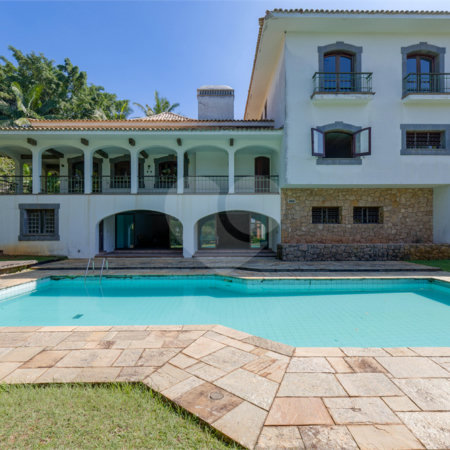 Casa à venda com 5 suítes no condomínio Chácara Flora, São Paulo - SP