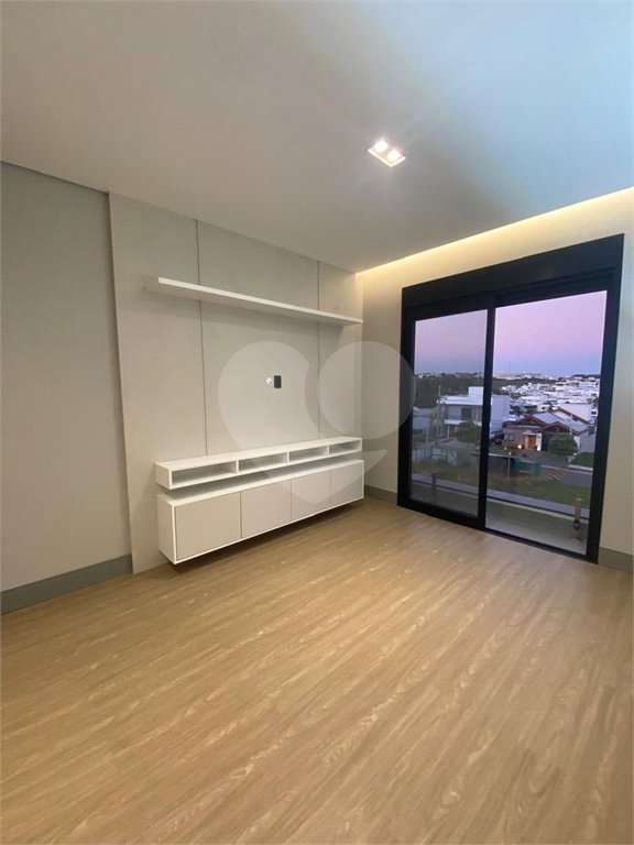 Casa à venda com 3 suítes no condomínio Glarus, Campinas - SP