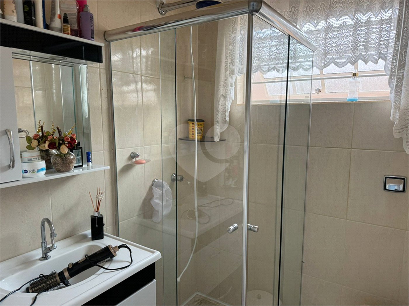 Casa à venda com 2 quartos, sendo 1 suíte, em Jardim Shangri-lá, Itapetininga, SP