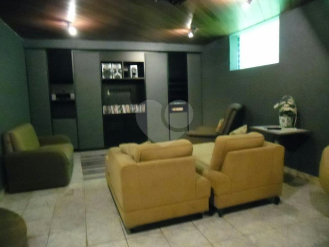 Sobrado à venda com 4 quartos, sendo 2 suítes, em Tucuruvi, São Paulo, SP