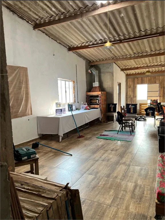Casa à venda com 3 quartos em Jardim Suína, Taboão da Serra, SP