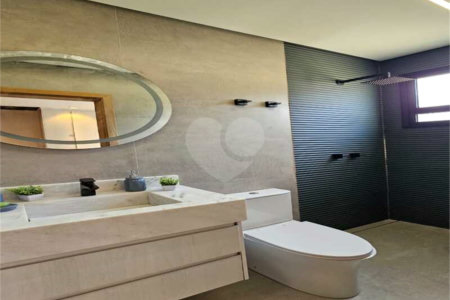 Casa à venda com 3 suítes no condomínio Lagú, São Roque - SP