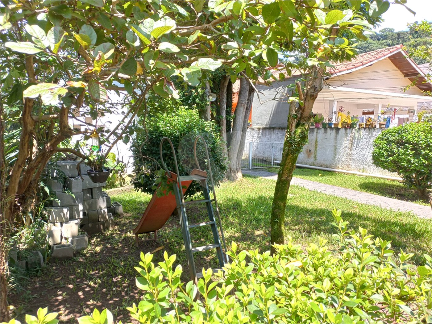 Casa Térrea à venda com 2 quartos em Horto Florestal, São Paulo, SP