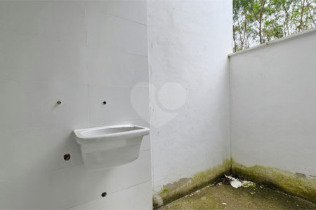Casa à venda com 2 suítes no condomínio Loteamento Monte Libano, Rio de Janeiro - RJ