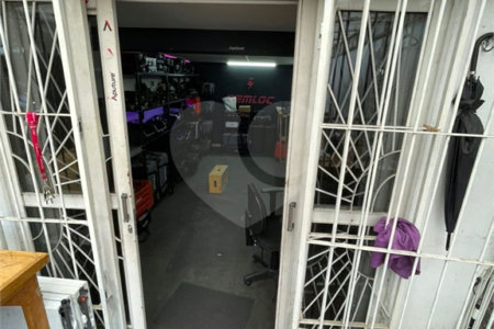 Casa à venda com 3 quartos, sendo 1 suíte, em Vila Mariana, São Paulo, SP