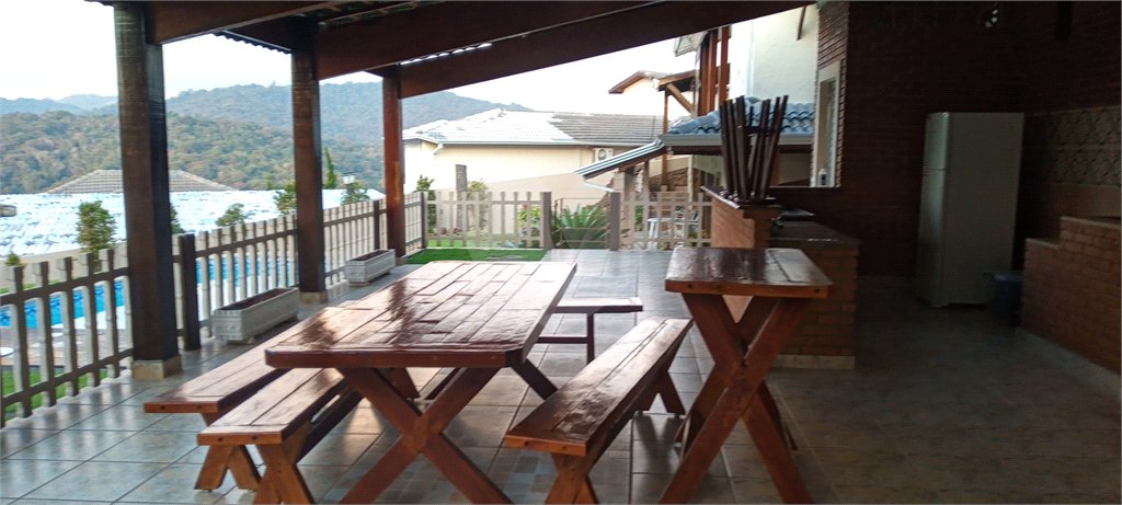 Casa à venda com 5 quartos, sendo 2 suítes, em Serra da Cantareira, Mairiporã, SP