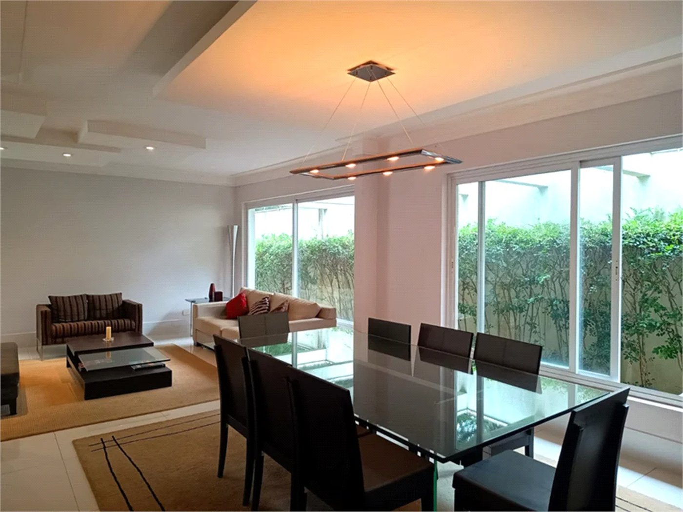 Casa Térrea à venda com 4 quartos, sendo 3 suítes, em Jardim Morumbi, São Paulo, SP