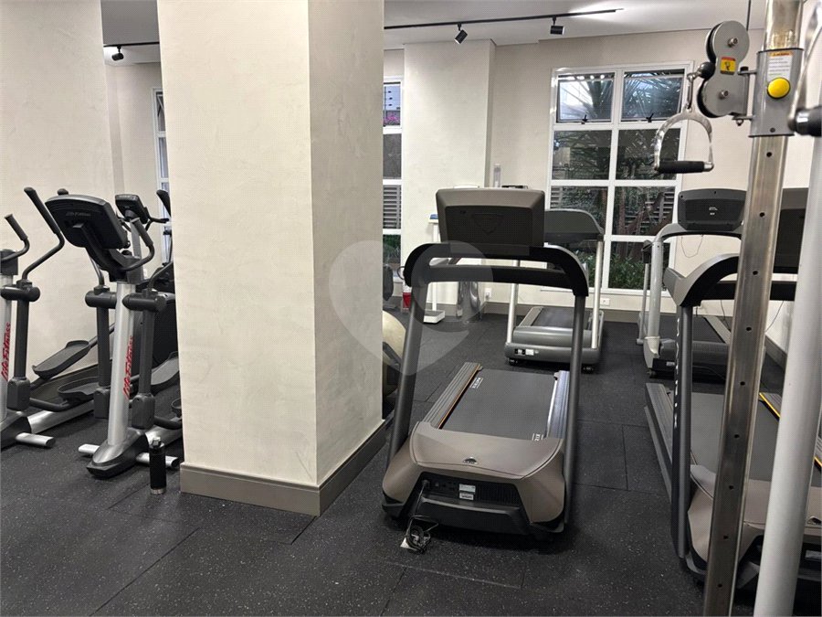 Apartamento à venda com 3 suítes em Campo Belo, São Paulo, SP