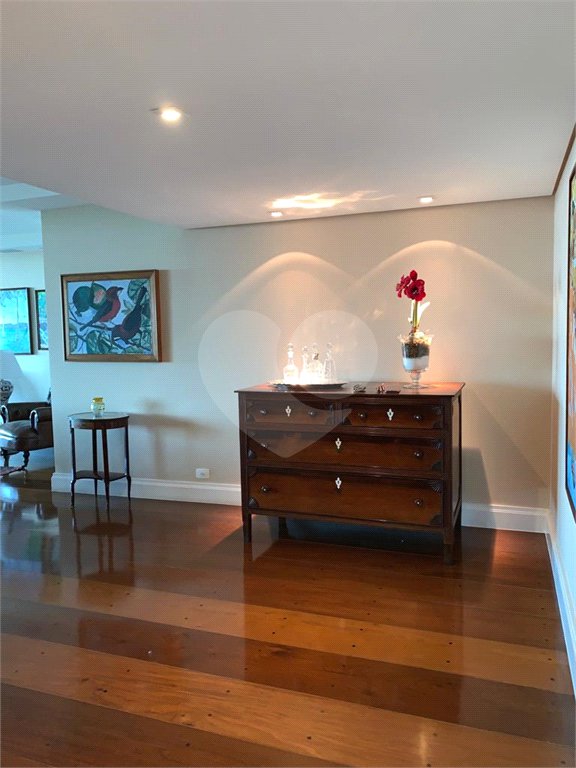 Apartamento à venda com 4 suítes em Vila Suzana, São Paulo, SP