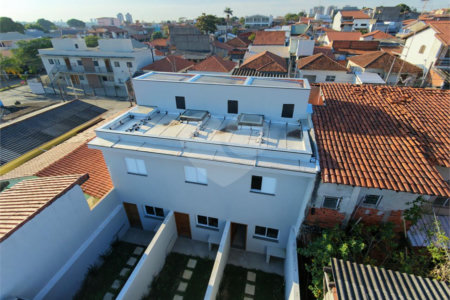 Casa de Vila à venda com 2 suítes em Jardim São Paulo, Sorocaba, SP