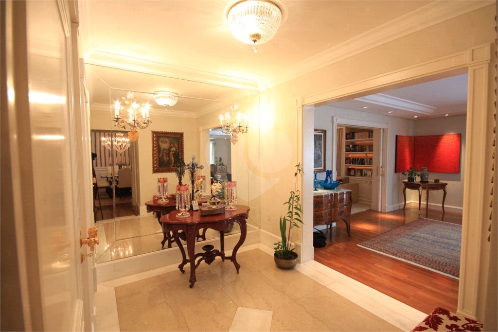 Apartamento à venda com 3 suítes em Alto da Boa Vista, São Paulo, SP