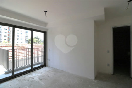 Apartamento à venda com 2 suítes em Moema, São Paulo, SP