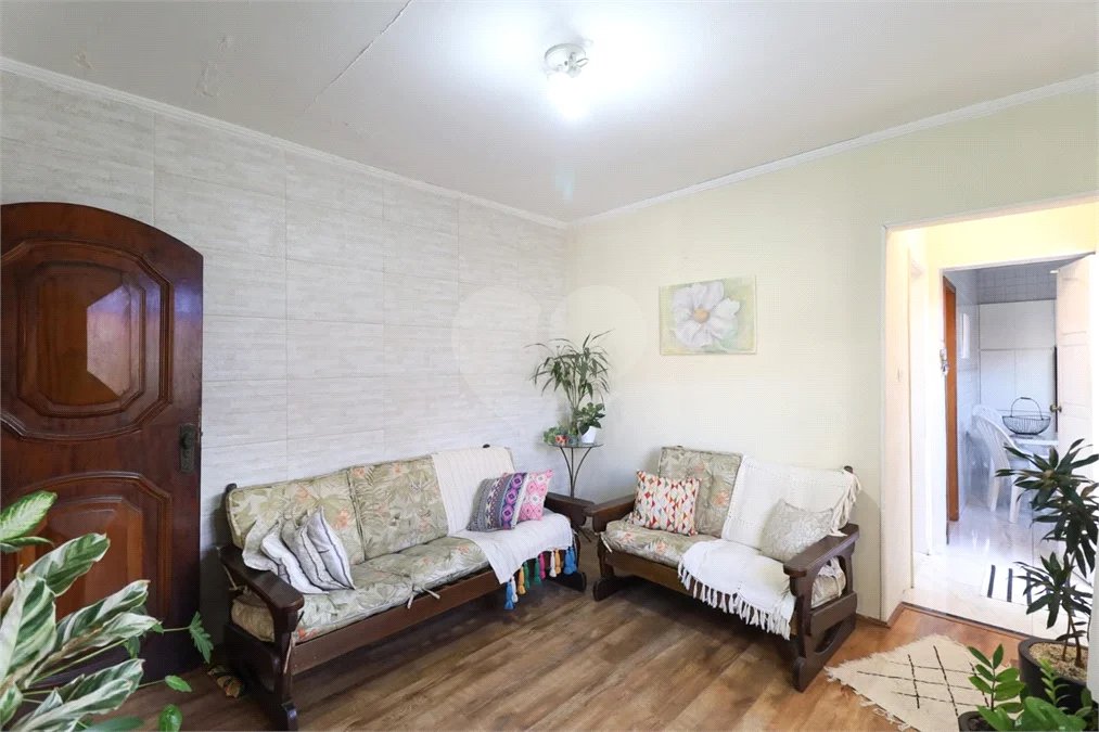 Casa à venda com 3 quartos, sendo 1 suíte,  em Vila Medeiros, São Paulo, SP