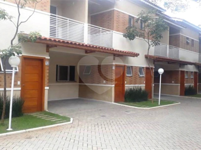 Casa à venda com 2 suítes no condomínio Reserva Jatobá, São Paulo - SP