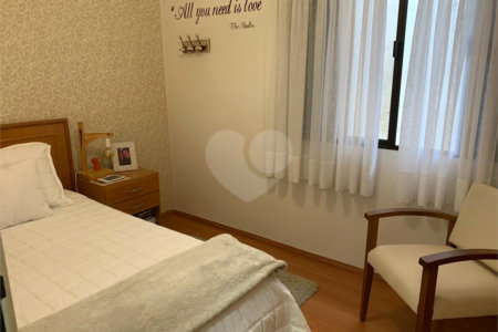 Casa à venda com 3 quartos, sendo 1 suíte,  em Vila Gustavo, São Paulo, SP