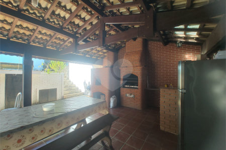 Chácara à venda com 4 quartos, sendo 3 suítes, em Campos de Atibaia, Atibaia, SP