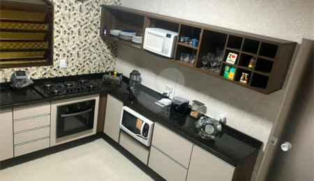 Casa à venda com 3 quartos, sendo 1 suíte,  em Vila Amélia, Poá, SP
