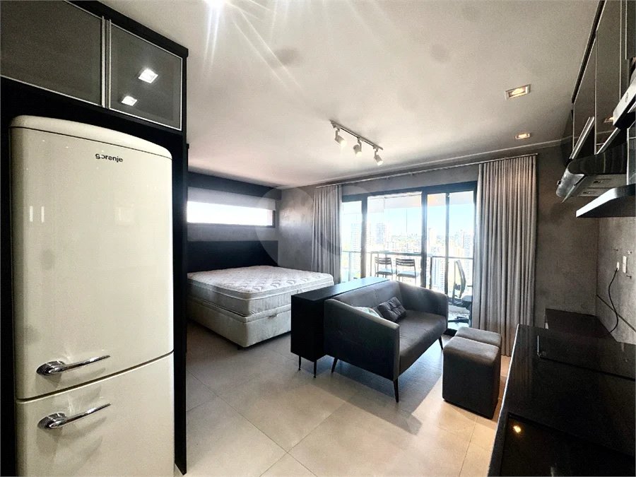 Último Andar | Estação Gabriele | 38 m² | Mobiliado | Campo Belo
