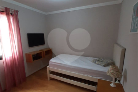 Apartamento à venda com 3 quartos, sendo 1 suíte, em Santo Amaro, São Paulo, SP