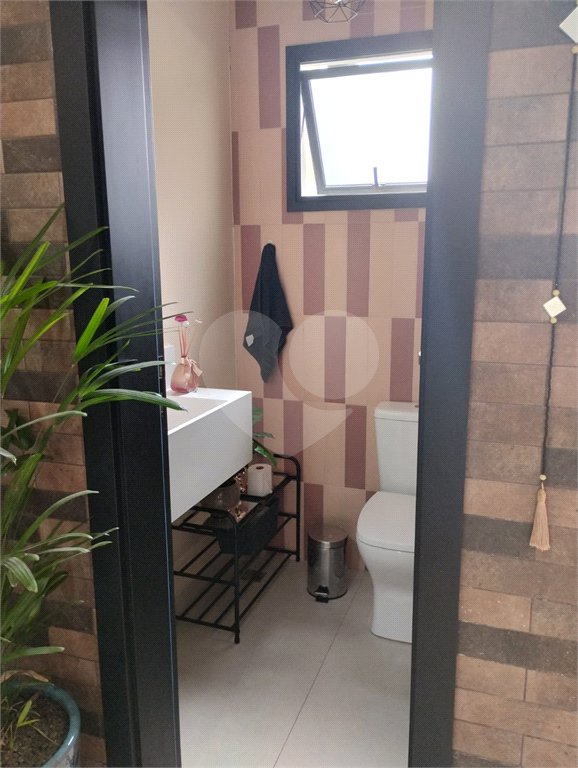 Sobrado à venda com 3 quartos, sendo 1 suíte,  em Alves Dias, São Bernardo do Campo, SP