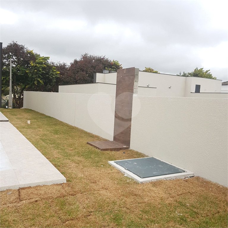 Casa à venda com 3 suítes no condomínio Shamba 01, Atibaia - SP