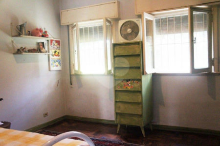 Casa Térrea à venda com 4 quartos, sendo 2 suítes, em Jardim Cordeiro, São Paulo, SP