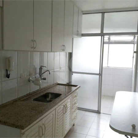 Apartamento à venda com 2 quartos em Real Parque, São Paulo, SP