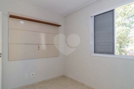 Apartamento à venda com 3 quartos, sendo 1 suíte, em Parque Reboucas, São Paulo, SP