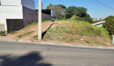 Terreno à venda com 1 suíte no condomínio Lenheiro, Valinhos - SP