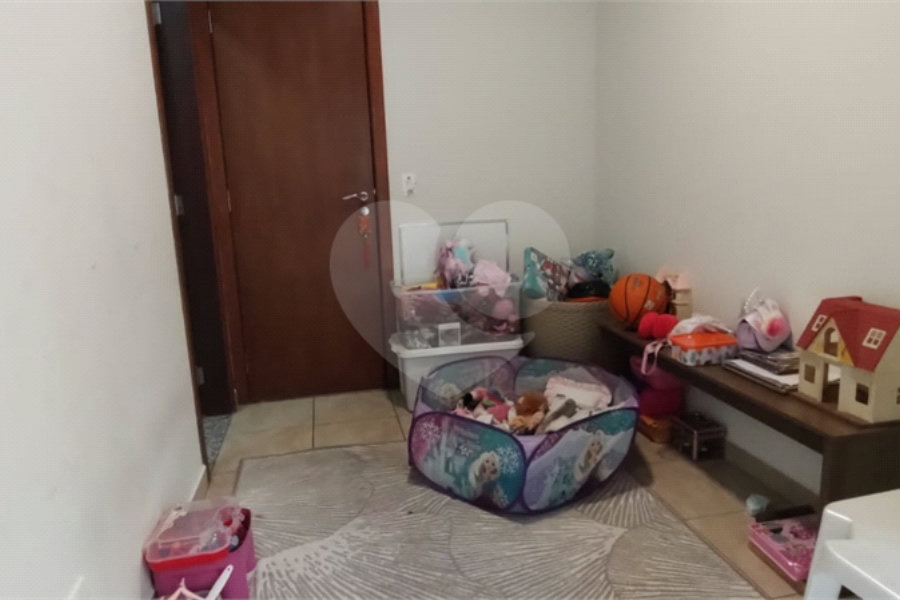 Sobrado à venda com 4 suítes em Água Fria, São Paulo, SP